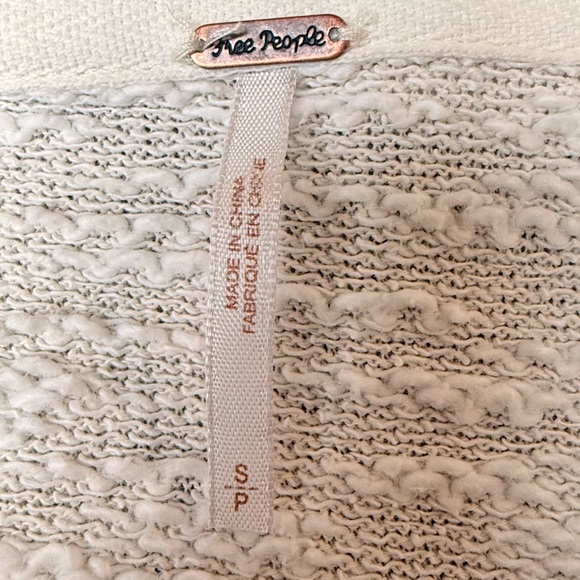 Free People Oversized Textured Knit Sweater Relaxed Fit Boho Pullover Size Small - Picture 4 of 9